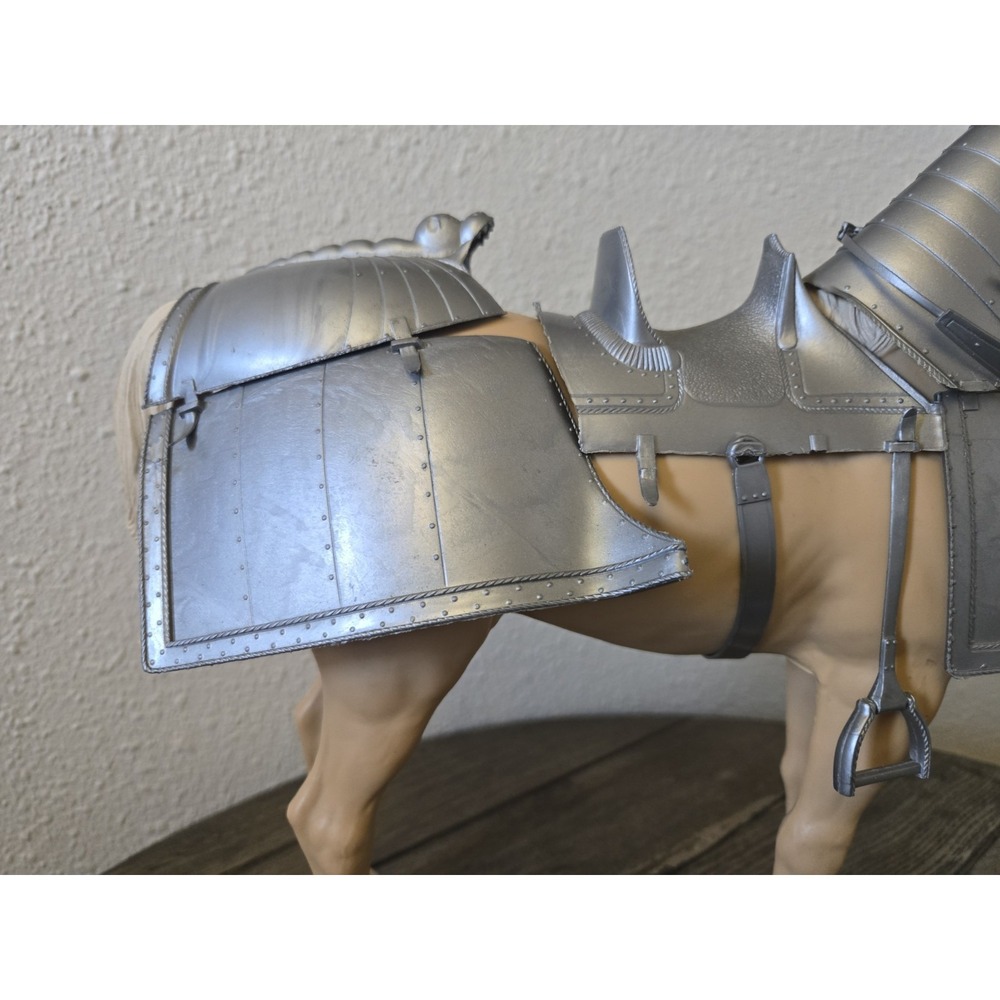 1968 Louis Marx Valor Armored Horse Noble Knight Series Vintage Rolling Toy - Picture 9 of 16
